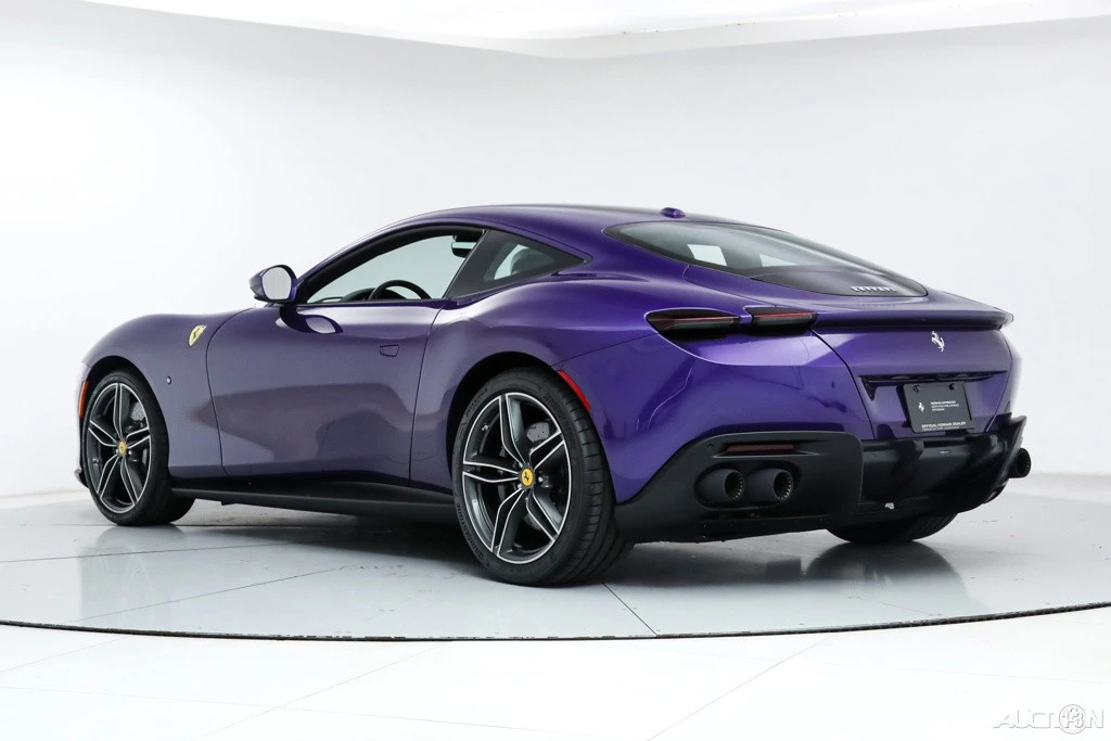 2024 Ferrari 12Cilindri - Image 7 of 21