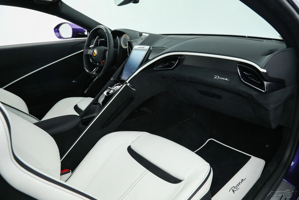 2024 Ferrari 12Cilindri - Image 19 of 21