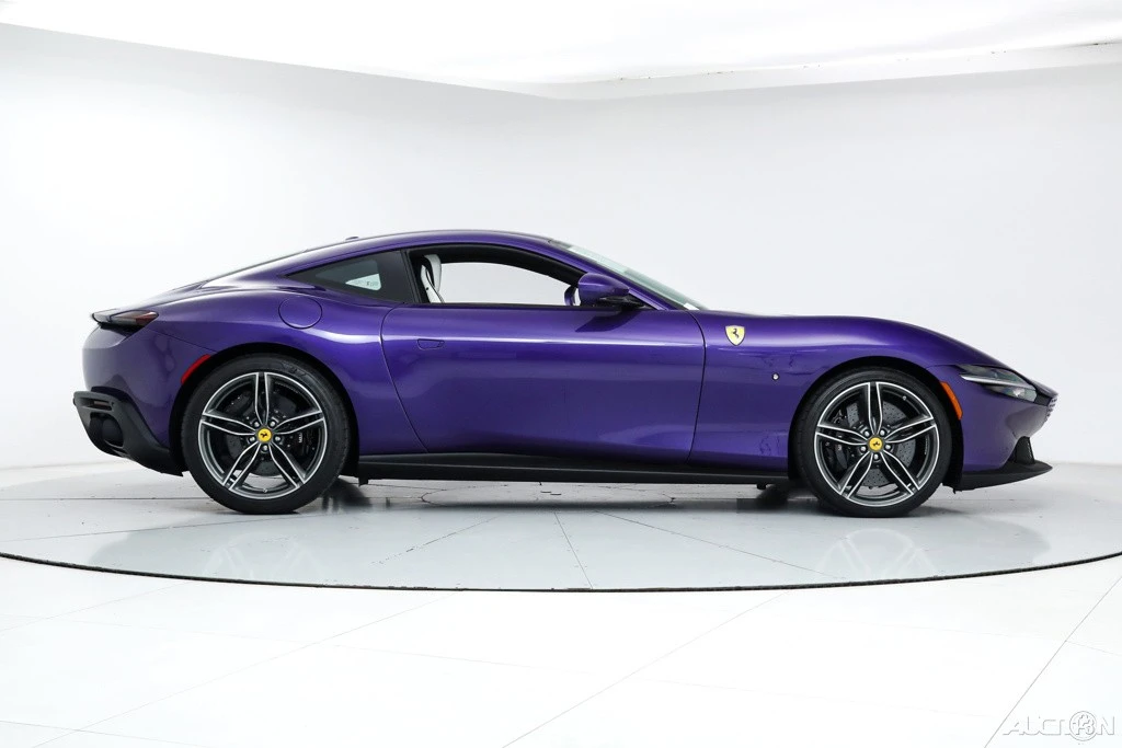 2024 Ferrari 12Cilindri - Image 9 of 21