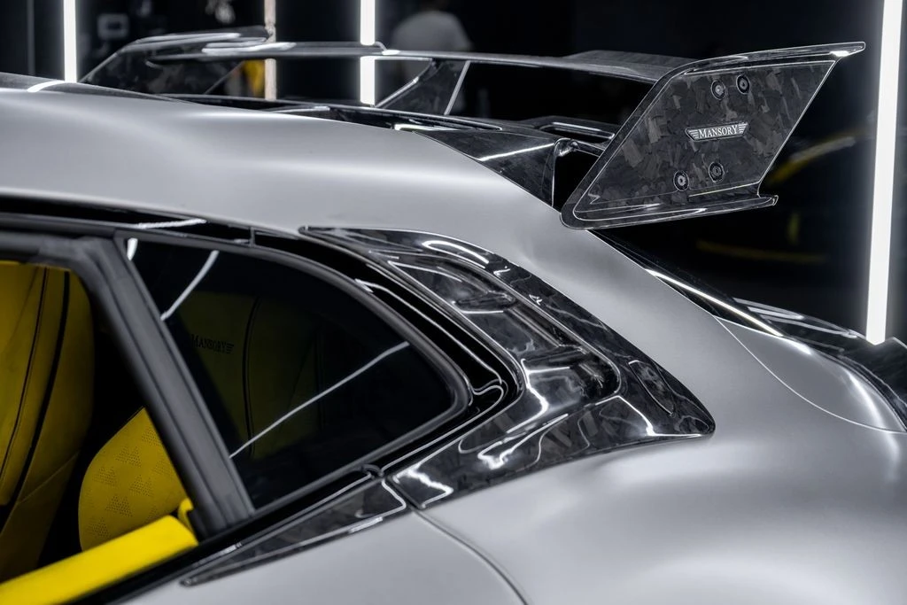 2024 Ferrari Purosangue - Image 17 of 31