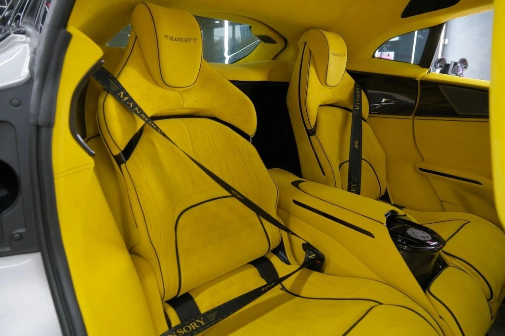 2024 Ferrari Purosangue - Image 27 of 31