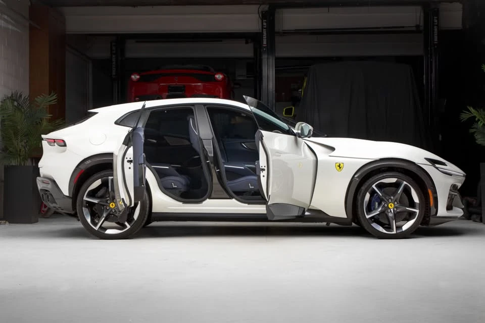 2024 Ferrari Purosangue - Image 4 of 20