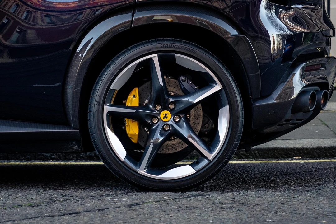 2024 Ferrari Purosangue - Image 12 of 31
