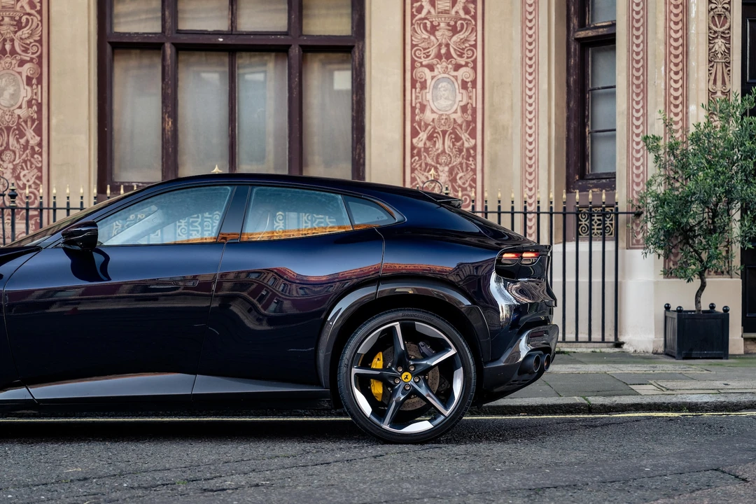 2024 Ferrari Purosangue - Image 13 of 31