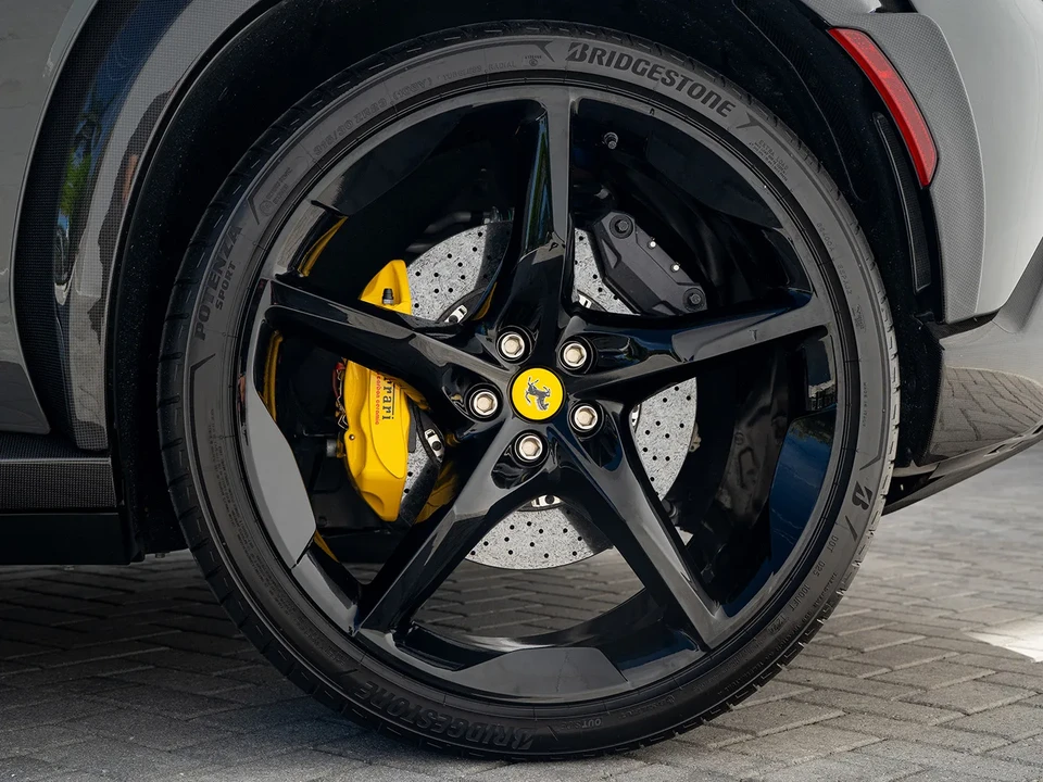 2024 Ferrari Purosangue - Image 15 of 31