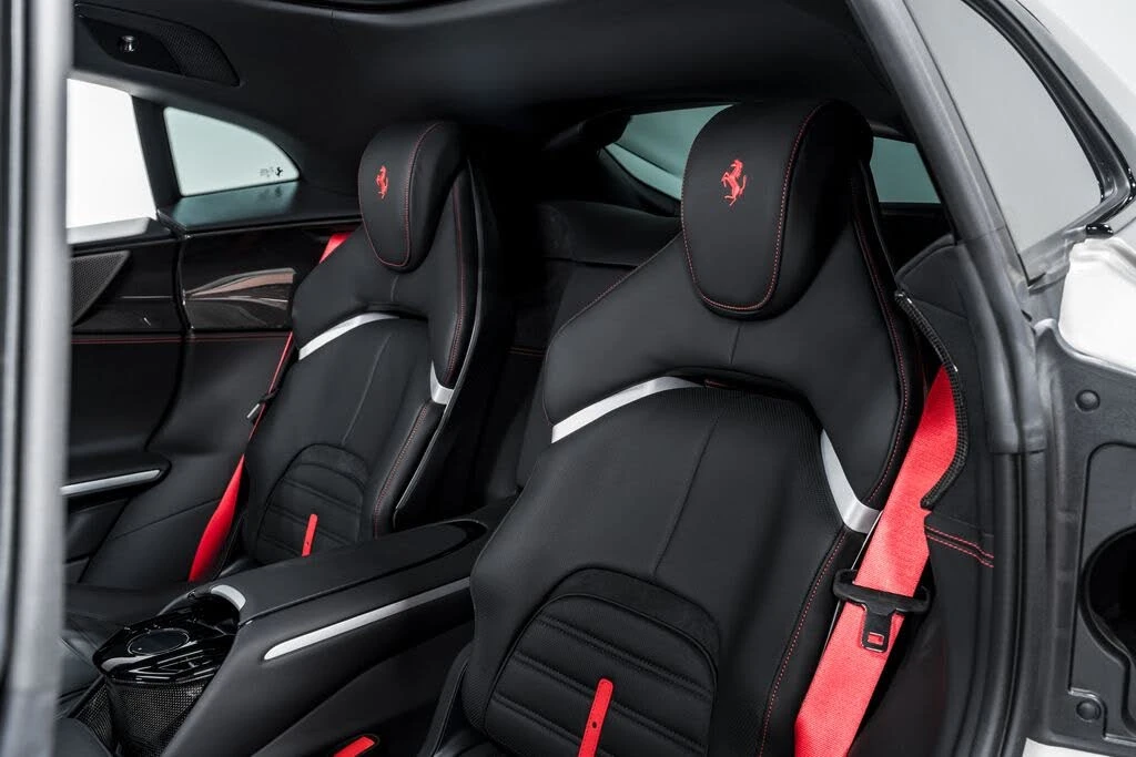 2024 Ferrari Purosangue - Image 27 of 31