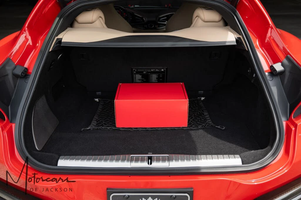 2024 Ferrari Purosangue - Image 9 of 31