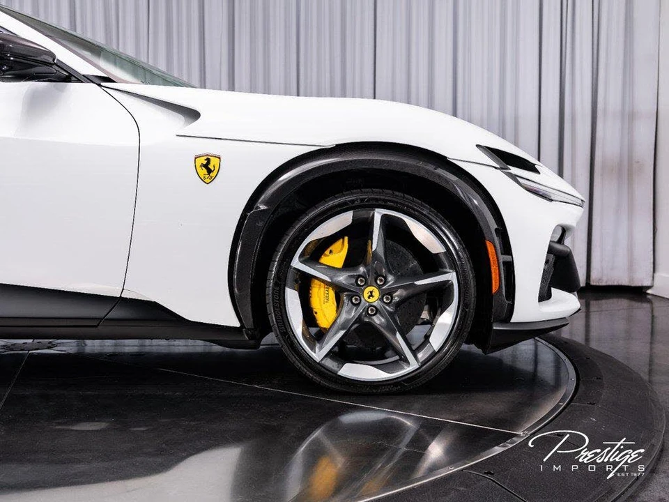 2024 Ferrari Purosangue - Image 19 of 31