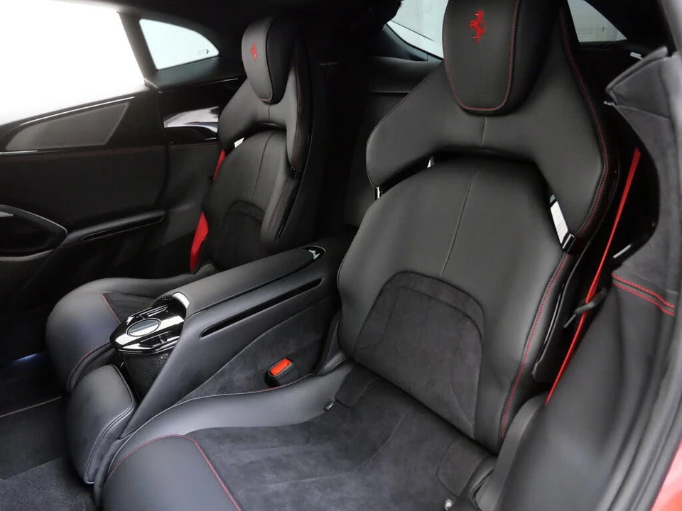 2024 Ferrari Purosangue - Image 19 of 30