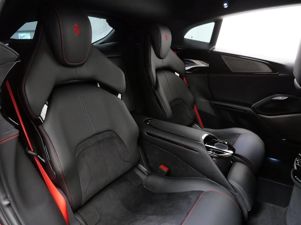 2024 Ferrari Purosangue - Image 15 of 30