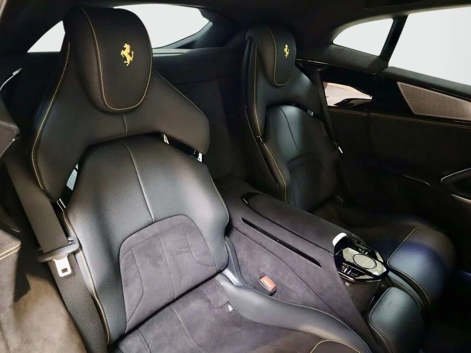 2024 Ferrari Purosangue - Image 15 of 31