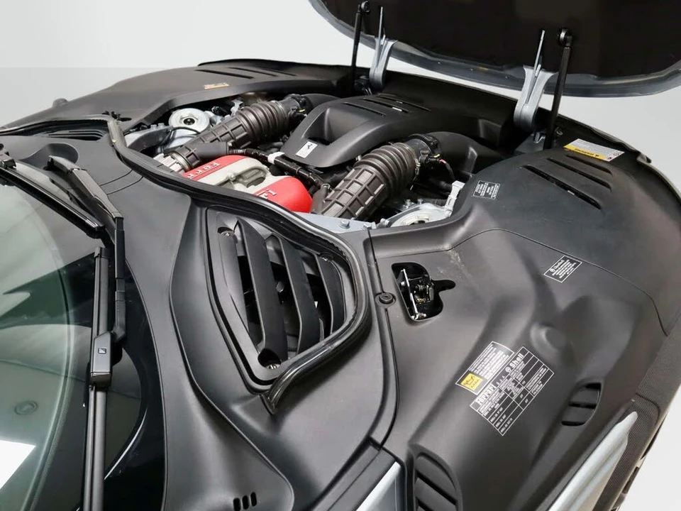 2024 Ferrari Purosangue - Image 11 of 31