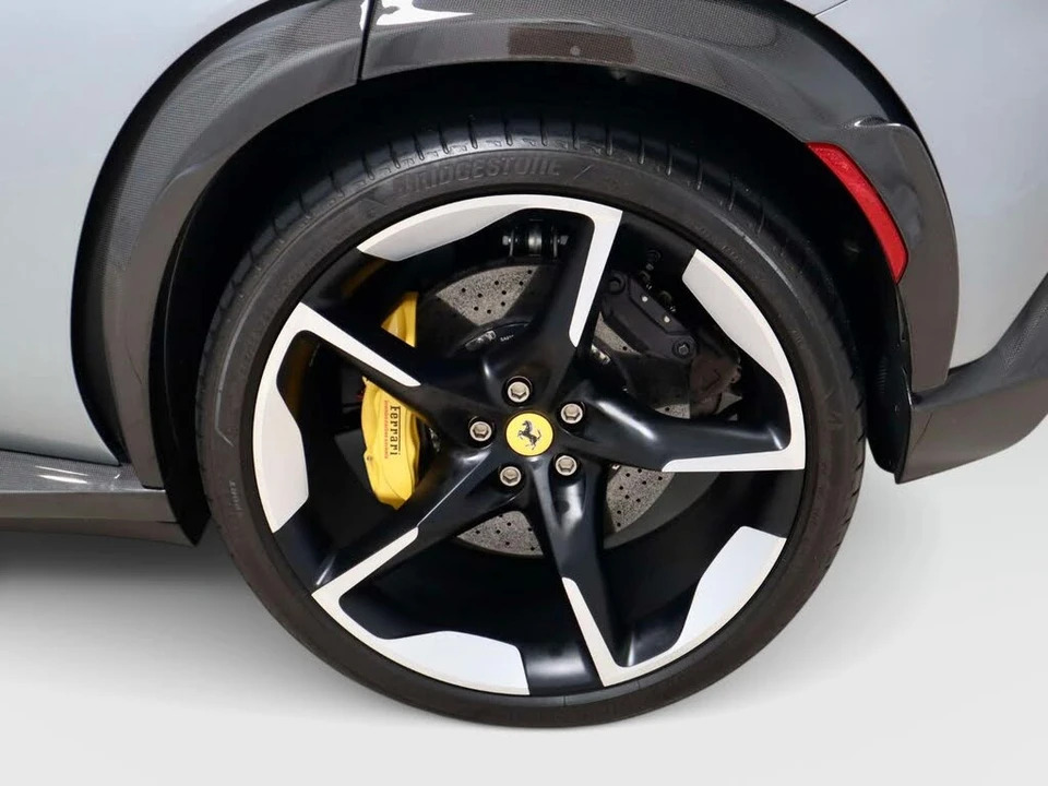 2024 Ferrari Purosangue - Image 9 of 31