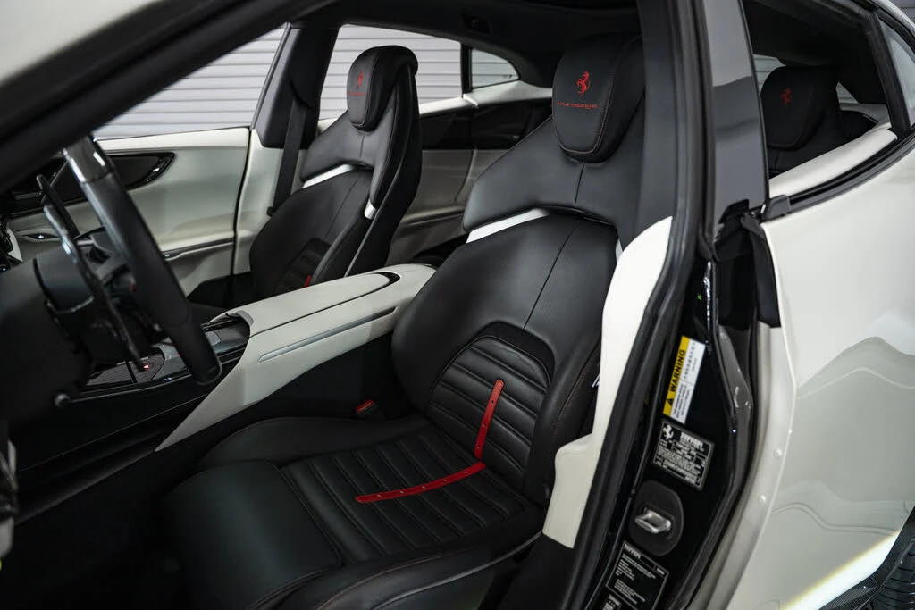 2024 Ferrari Purosangue - Image 27 of 31