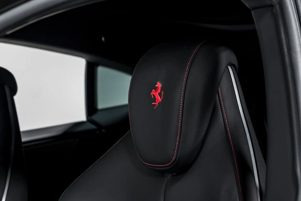 2024 Ferrari Purosangue - Image 18 of 31