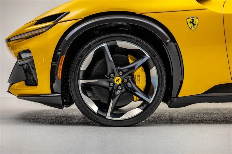 2024 Ferrari Purosangue - Image 13 of 31