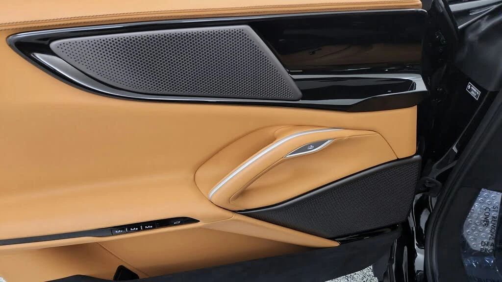 2024 Ferrari Purosangue - Image 17 of 31