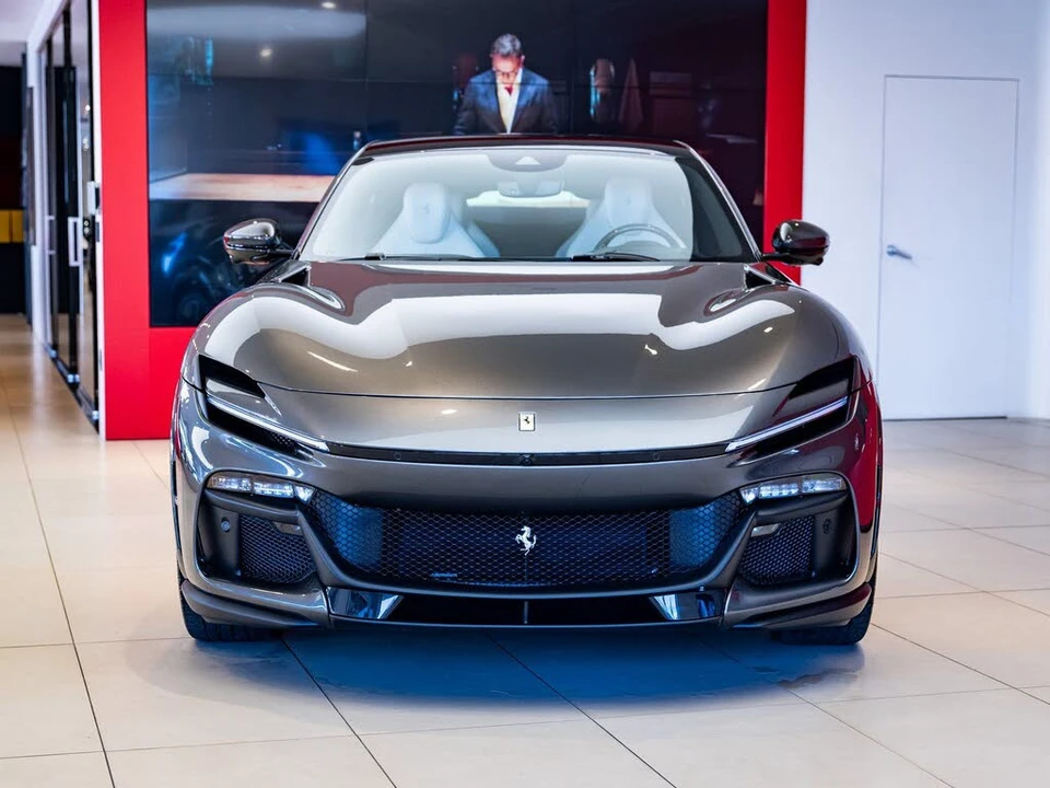 2024 Ferrari Purosangue - Image 2 of 31