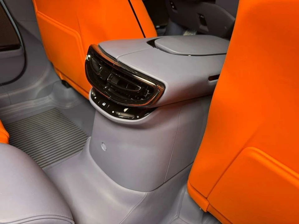 2024 Ferrari Purosangue - Image 15 of 21
