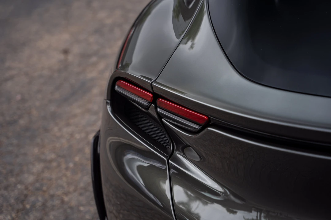 2024 Ferrari Purosangue - Image 27 of 31