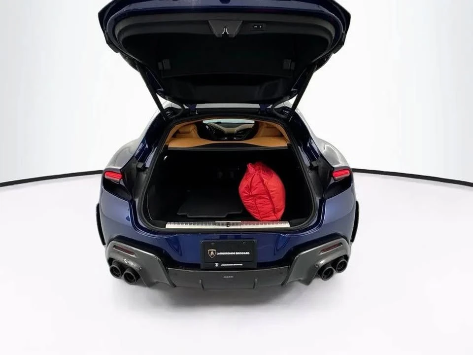 2024 Ferrari Purosangue - Image 13 of 18