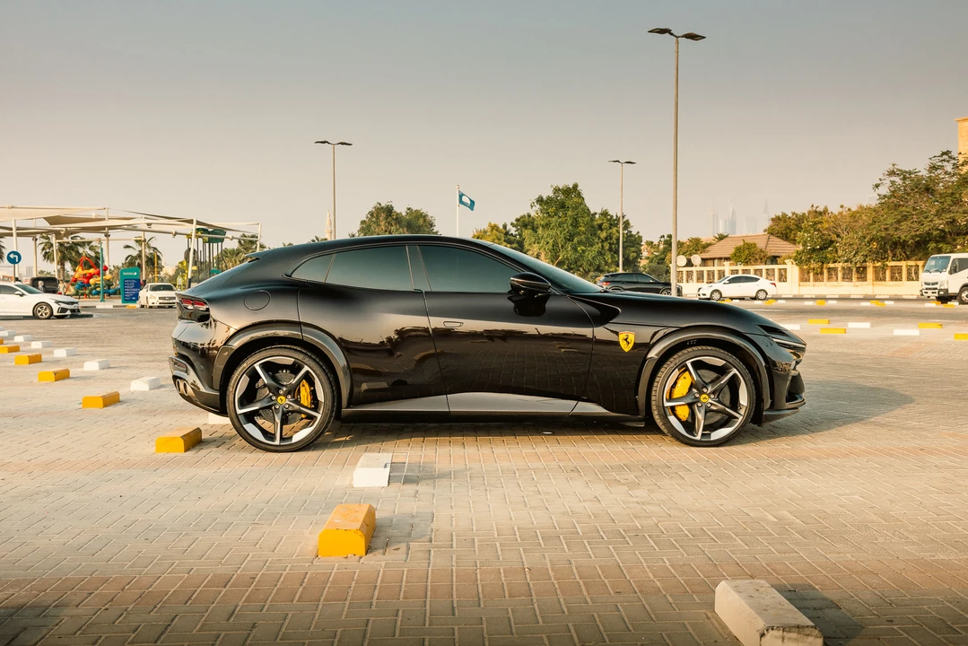 2024 Ferrari Purosangue - Image 8 of 31