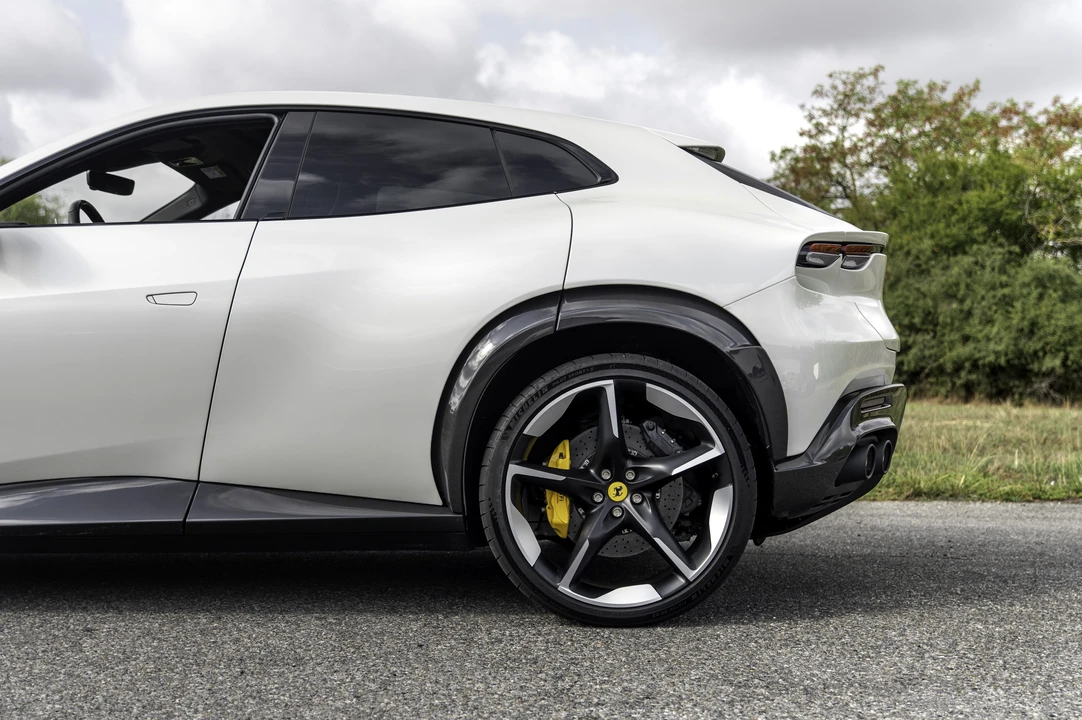 2024 Ferrari Purosangue - Image 27 of 31