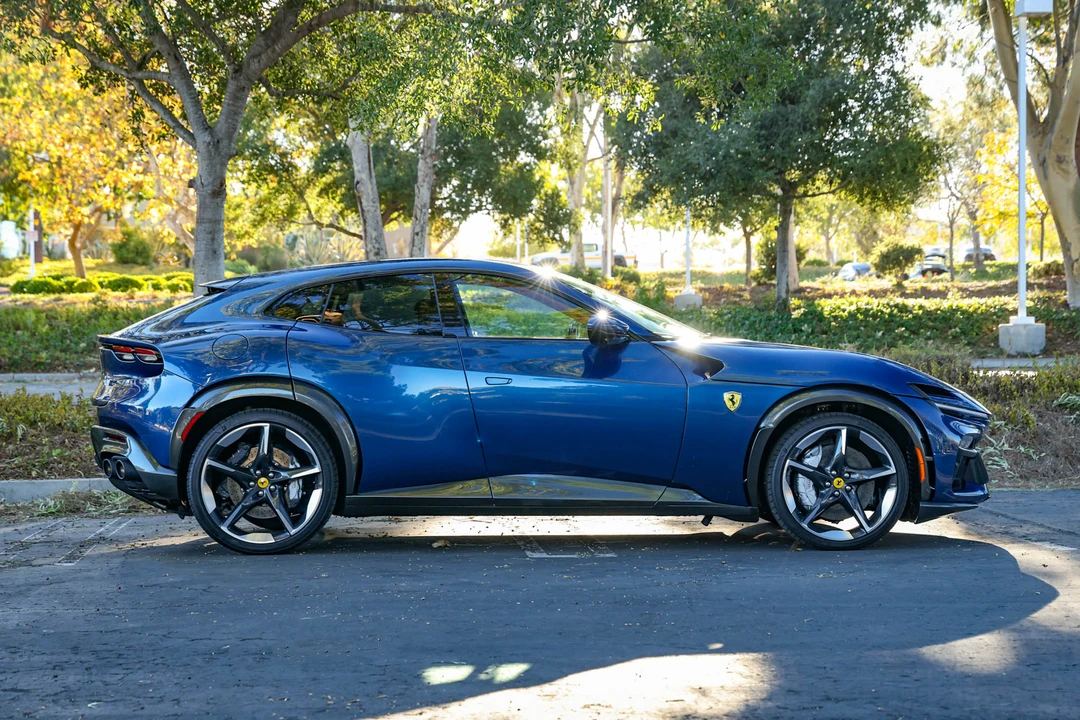 2024 Ferrari Purosangue - Image 10 of 31