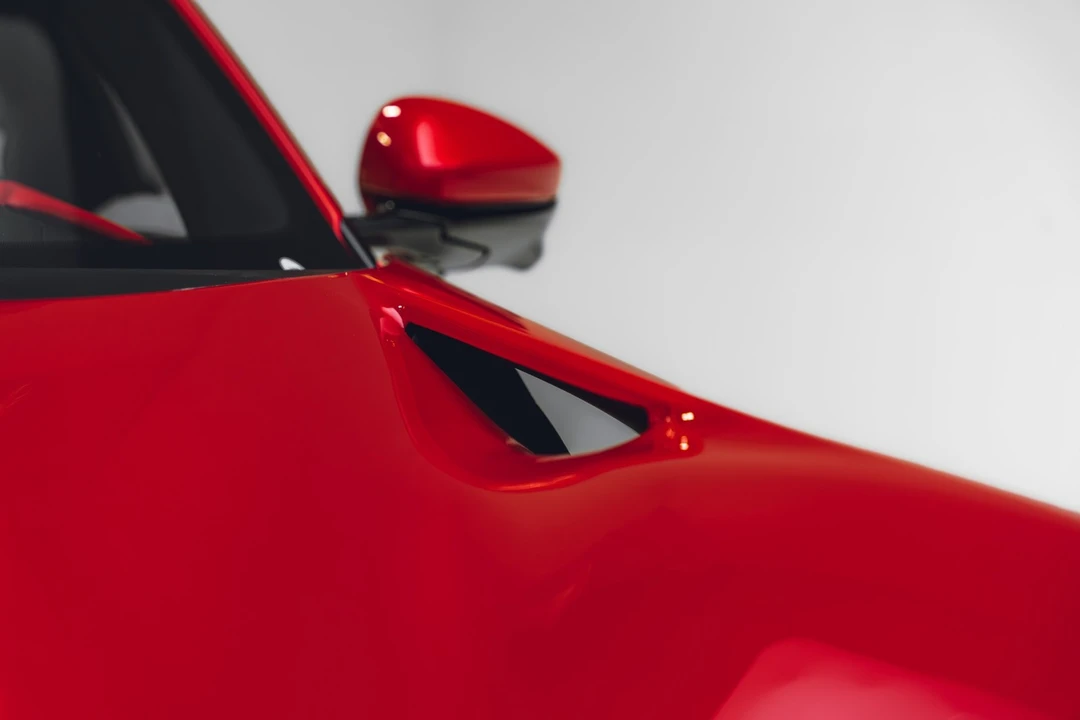 2024 Ferrari Purosangue - Image 26 of 31
