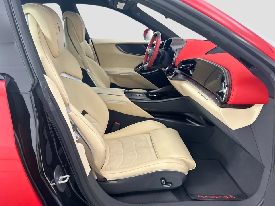 2024 Ferrari Purosangue - Image 18 of 31