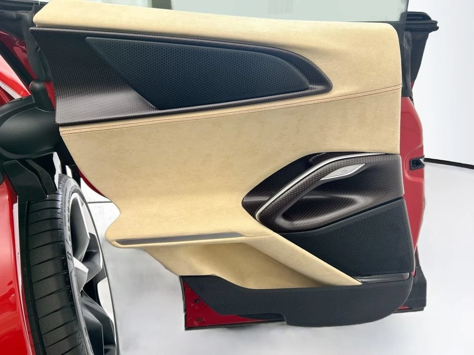 2024 Ferrari Purosangue - Image 24 of 31