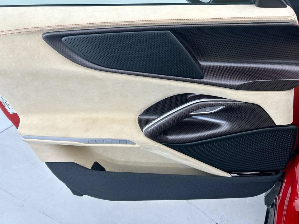2024 Ferrari Purosangue - Image 22 of 31