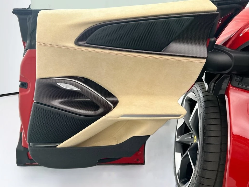 2024 Ferrari Purosangue - Image 25 of 31