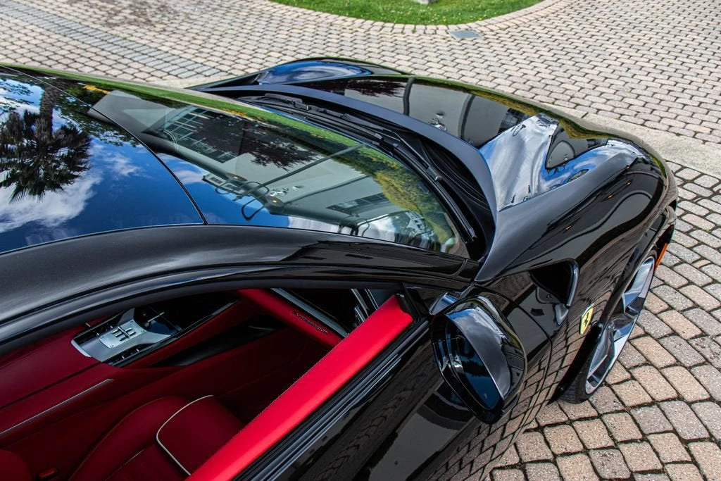 2024 Ferrari Purosangue - Image 18 of 31