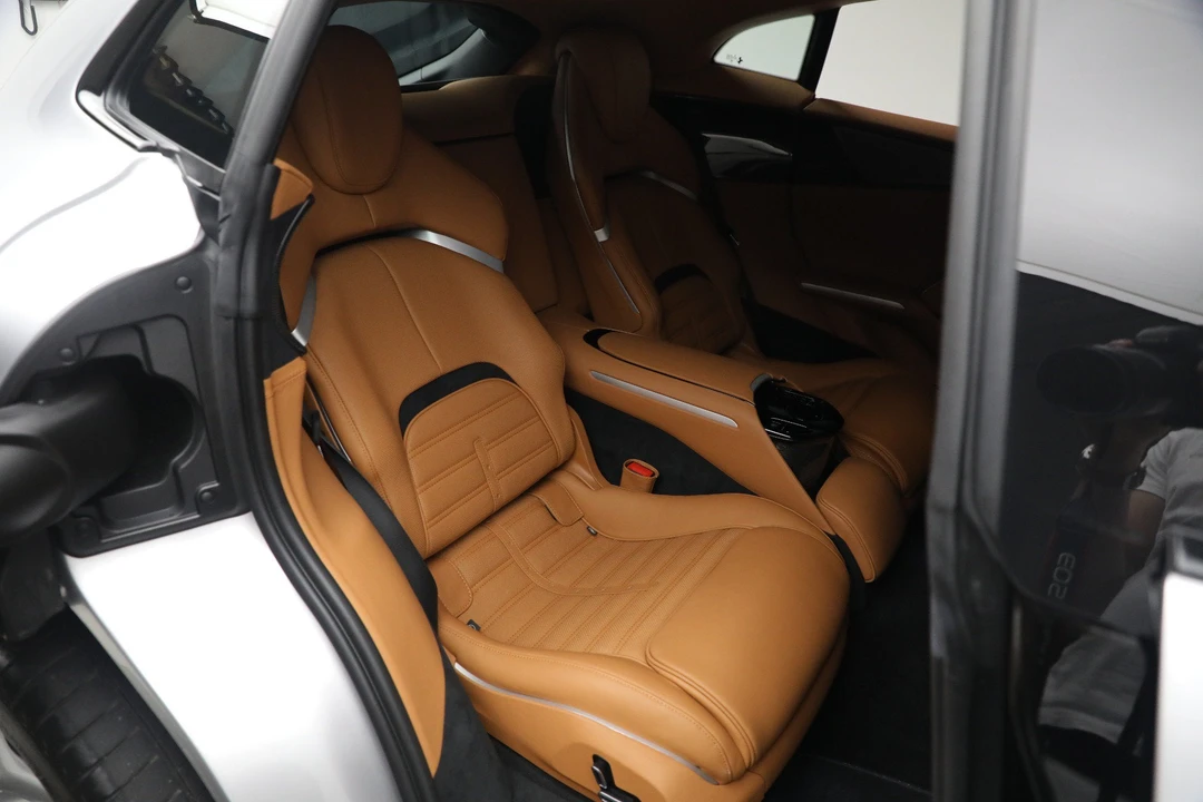2024 Ferrari Purosangue - Image 21 of 31