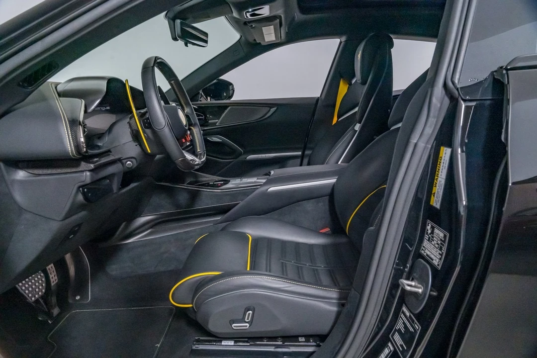 2024 Ferrari Purosangue - Image 17 of 31