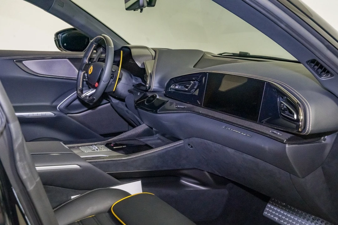2024 Ferrari Purosangue - Image 30 of 31