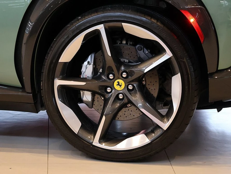 2024 Ferrari Purosangue - Image 28 of 31