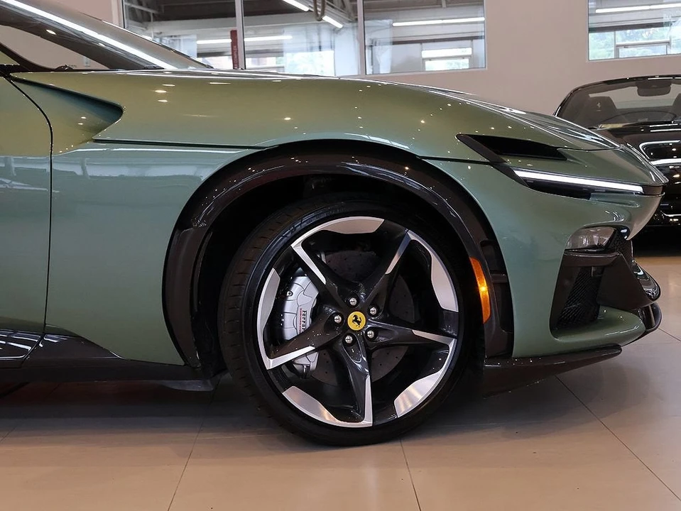 2024 Ferrari Purosangue - Image 15 of 31