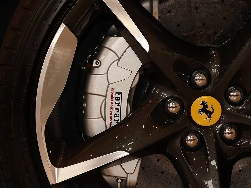 2024 Ferrari Purosangue - Image 11 of 31