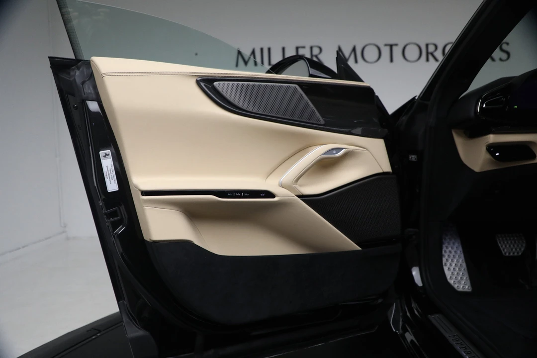 2024 Ferrari Purosangue - Image 30 of 31