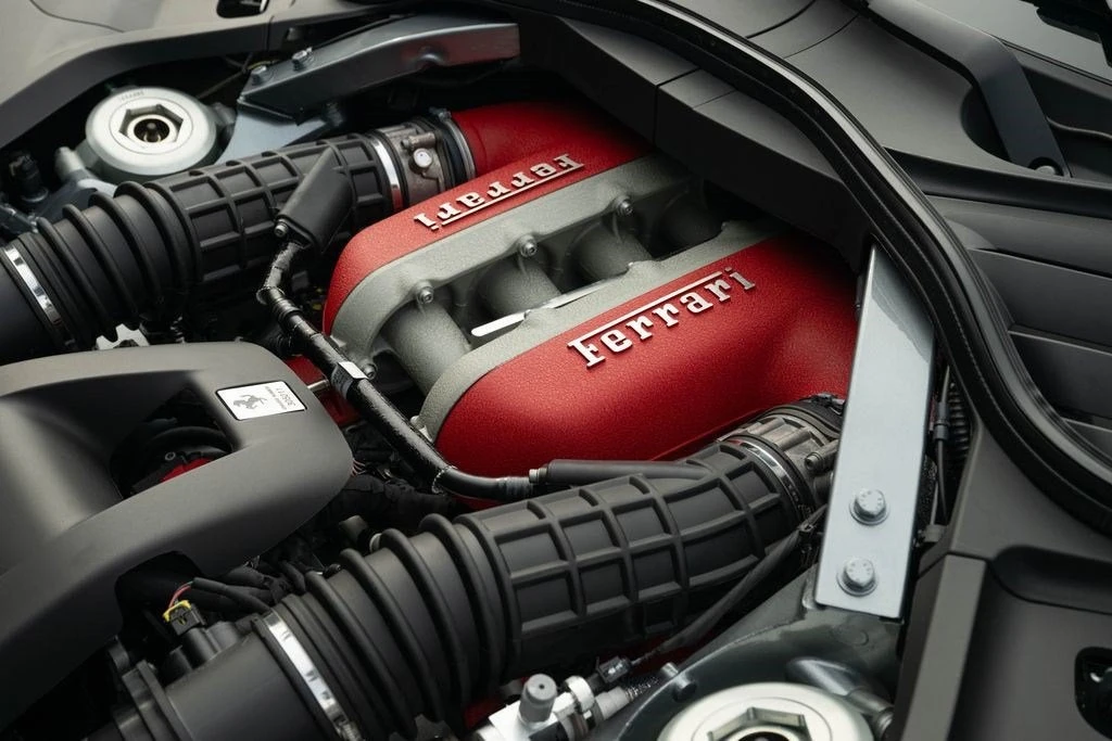 2024 Ferrari Purosangue - Image 13 of 31