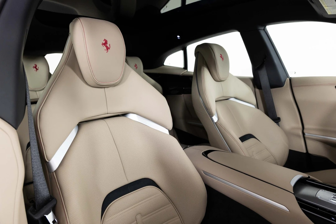 2024 Ferrari Purosangue - Image 19 of 21