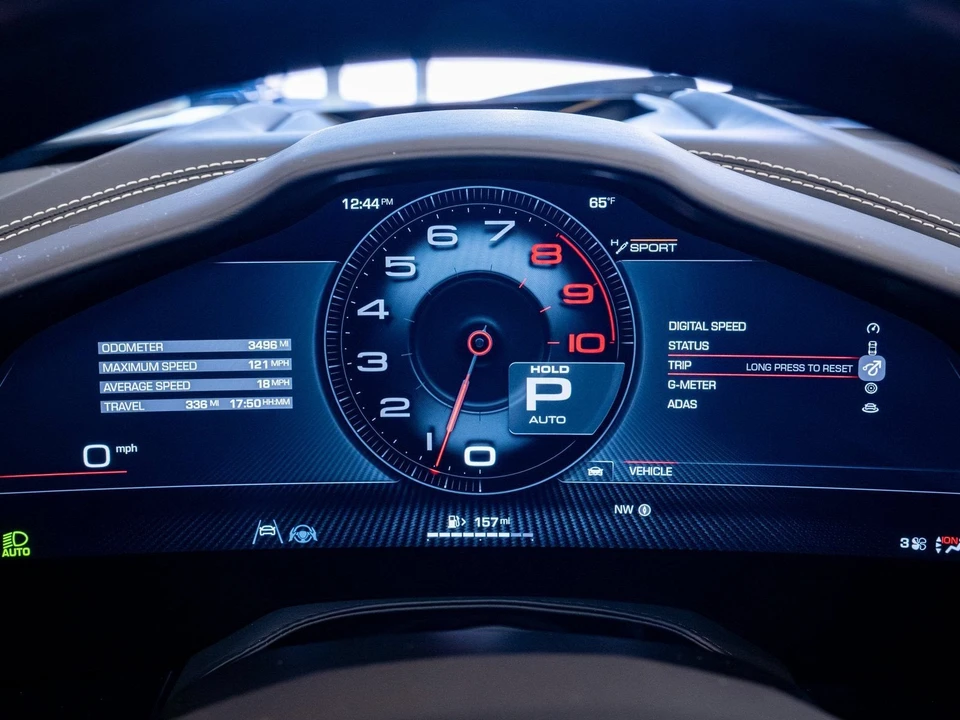 2024 Ferrari Purosangue - Image 17 of 31