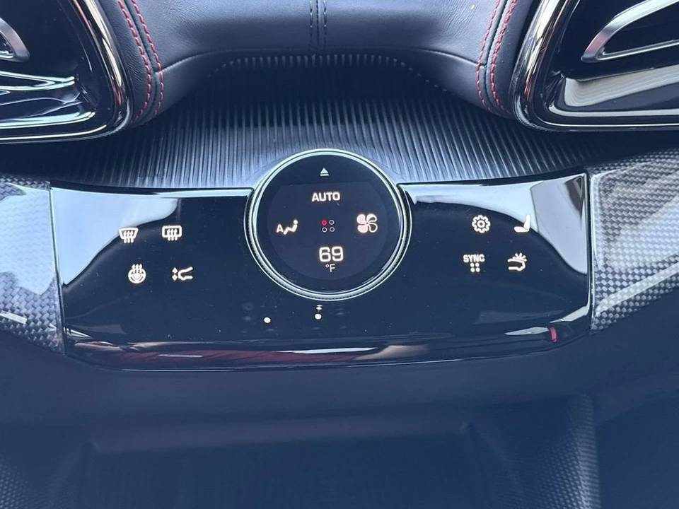 2024 Ferrari Purosangue - Image 17 of 31