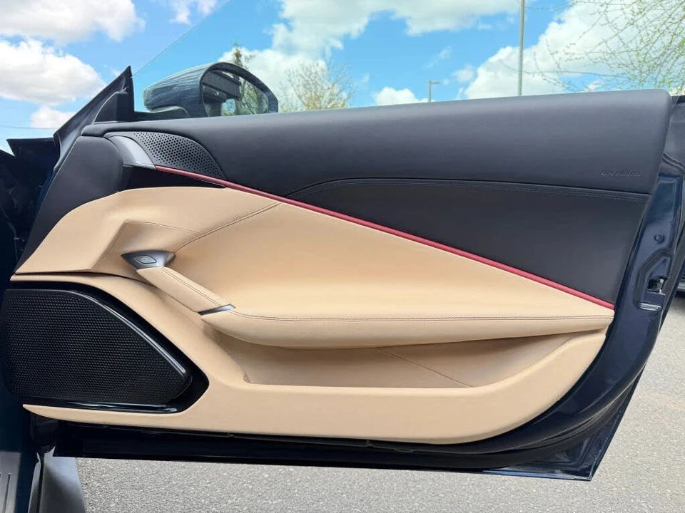 2024 Ferrari Roma - Image 22 of 31