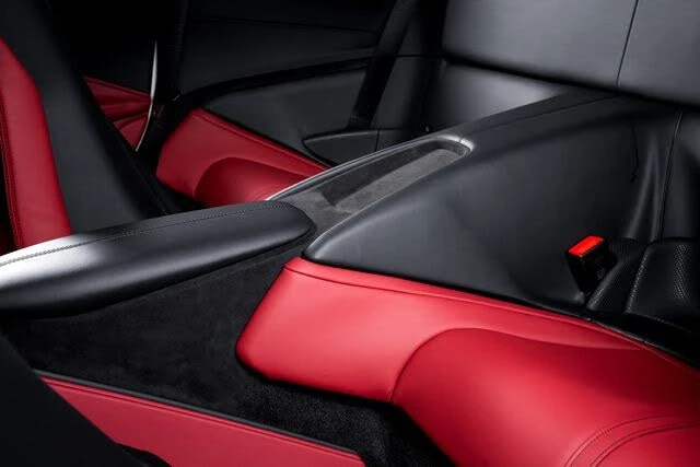 2024 Ferrari Roma - Image 30 of 31