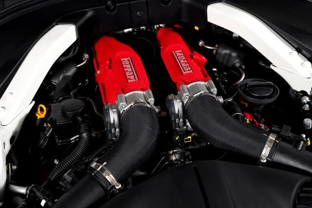 2024 Ferrari Roma - Image 16 of 31