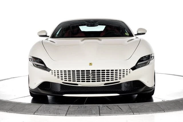 2024 Ferrari Roma - Image 14 of 31
