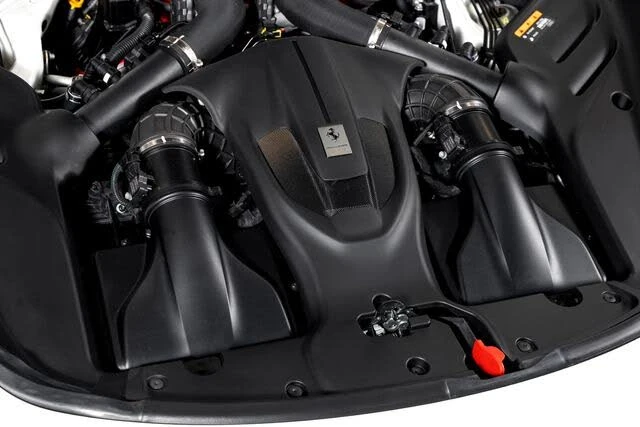 2024 Ferrari Roma - Image 17 of 31